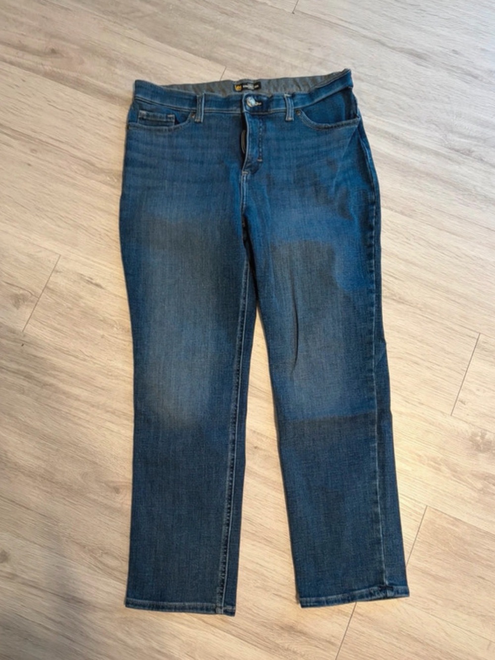 Lee Women's Medium Dark Blue Straight-Leg Jeans